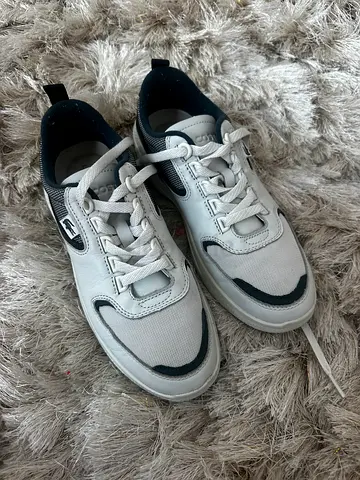 Stylish Mens Sneakers Lacoste