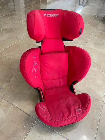 Maxi-cosi childseat for 15-36kg children.