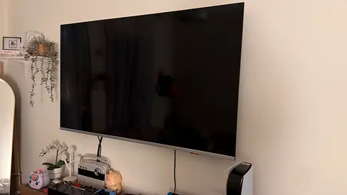 65 inch Philips 4k tv / no issue/ selling due to moving out