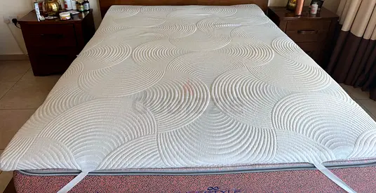 MEMORY FOAM BY ENGLANDER