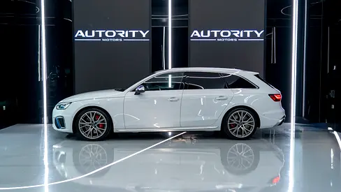 صورة 5 لـ 2021 AUDI RS4