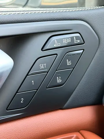 2026 BMW X7 缩略图 18