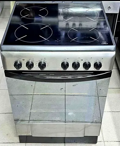 Indesit four burner