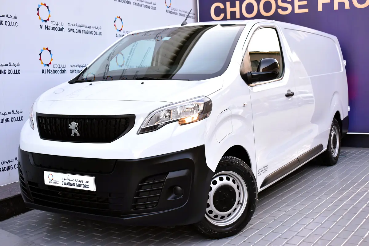 Peugeot Expert 2023 — photo 1 of 12