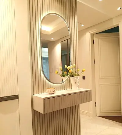 Elegant Wall-Mounted Console Table with Mirror