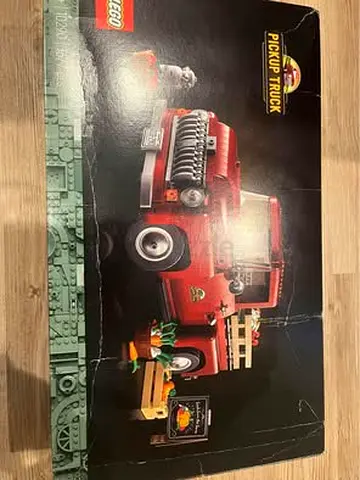 FLASH SALE BRAND NEW LEGO 10290 CREATOR PICKUP TRUCK