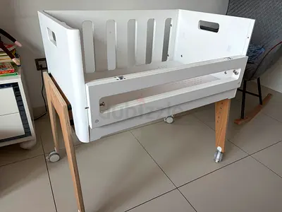 Micuna co sleeping infant cot