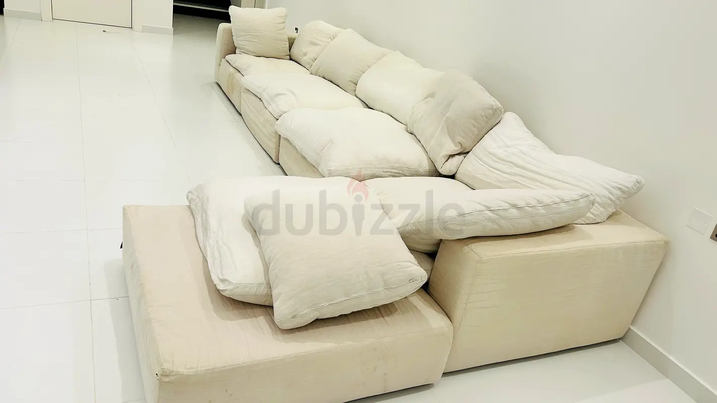 Sofa65084208074754112