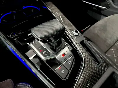 صورة 14 لـ 2021 AUDI RS4
