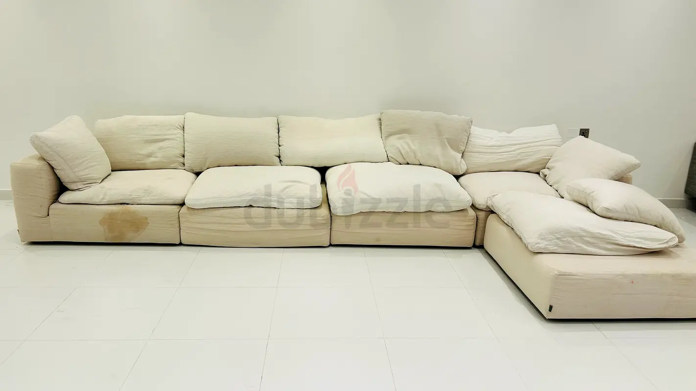 Sofa65084208074754114