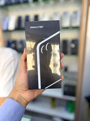 Samsung Galaxy Z Flip 7 512GB Box Packed