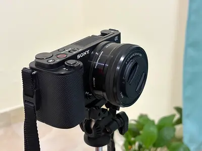 Sony ZV-E10 Mirrorless Camera with kit Lens for sale