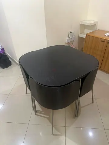 Breakfast table 4 seater