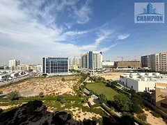 Mid Floor - Open Views - Spacious &amp; Vibrant - Good Layout - Storage Room -Good For Investment - 