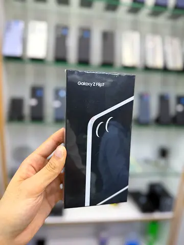 Samsung Galaxy Z Flip 7