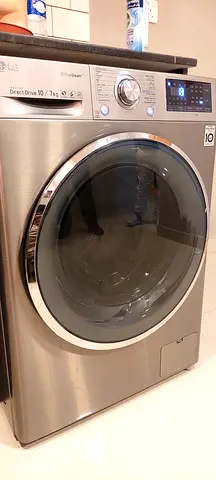 LG washer Cum Dryer 10 kg washer 7 kg Dryer F4j8jhp2sd