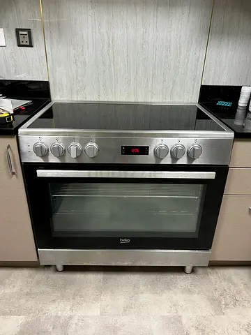 Beko 90 X 60Cm 5 Zones Ceramic Cooker Stainless Steel Color GM17300GXNS
