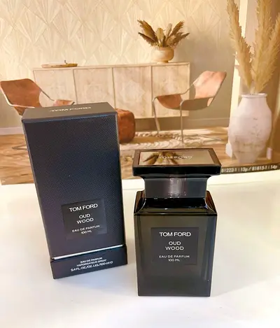 Tom Ford Oud Wood Eau de Parfum 100ml - Luxurious Fragrance