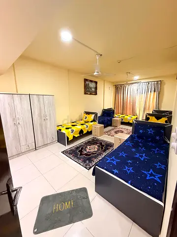 Executive Female  Bed Space, Big Hall With Belcony, New furniture, Flat Very Neat and clen Orgnized