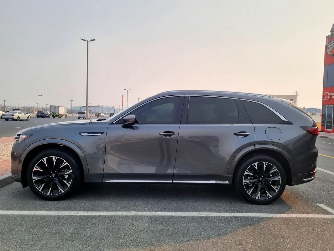 Mazda CX-90 2025