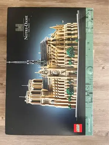 FLASH SALE BRAND NEW LEGO 21061 ARCHITECTURE NOTRE DAME