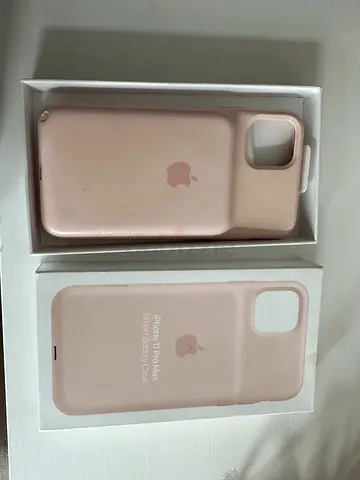 Apple iPhone 11 Pro Max Smart Battery Case