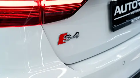 صورة 8 لـ 2021 AUDI RS4