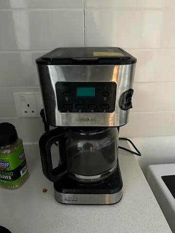 Coffee maker - black coffee