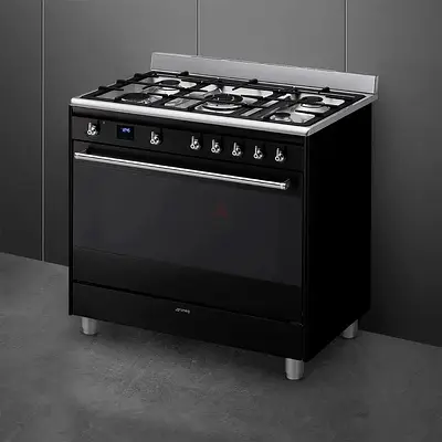 Smeg Premium Concert 5-Burner Gas / Electric Combination Cooking Range 90cm
