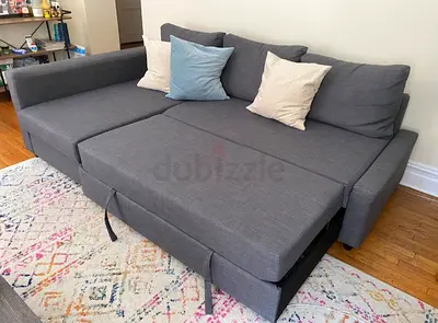 Excellent condition IKEA brand L shape sofa bed with storage 
Neat and clean 
L fixing both sides