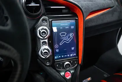 صورة 8 لـ 2022 Mclaren 765LT