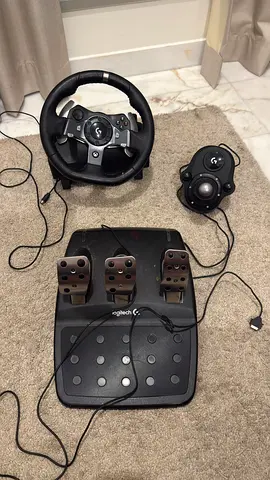 Logitech Racing Wheel with Pedals and gear