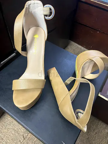 Stylish Tan Heels from Big Tree