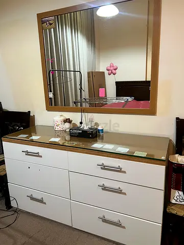 Large Dresser with 8 drawers and Mirror