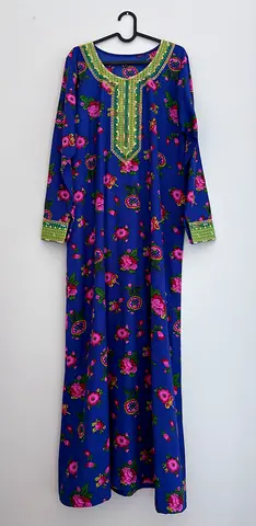 Tailor-made traditional Emirati-style Jalabiya