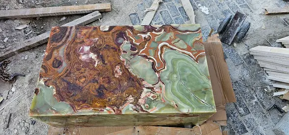 Beautifully Crafted Onyx Coffee Table from factory