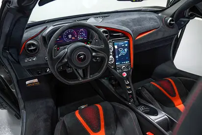 صورة 16 لـ 2022 Mclaren 765LT