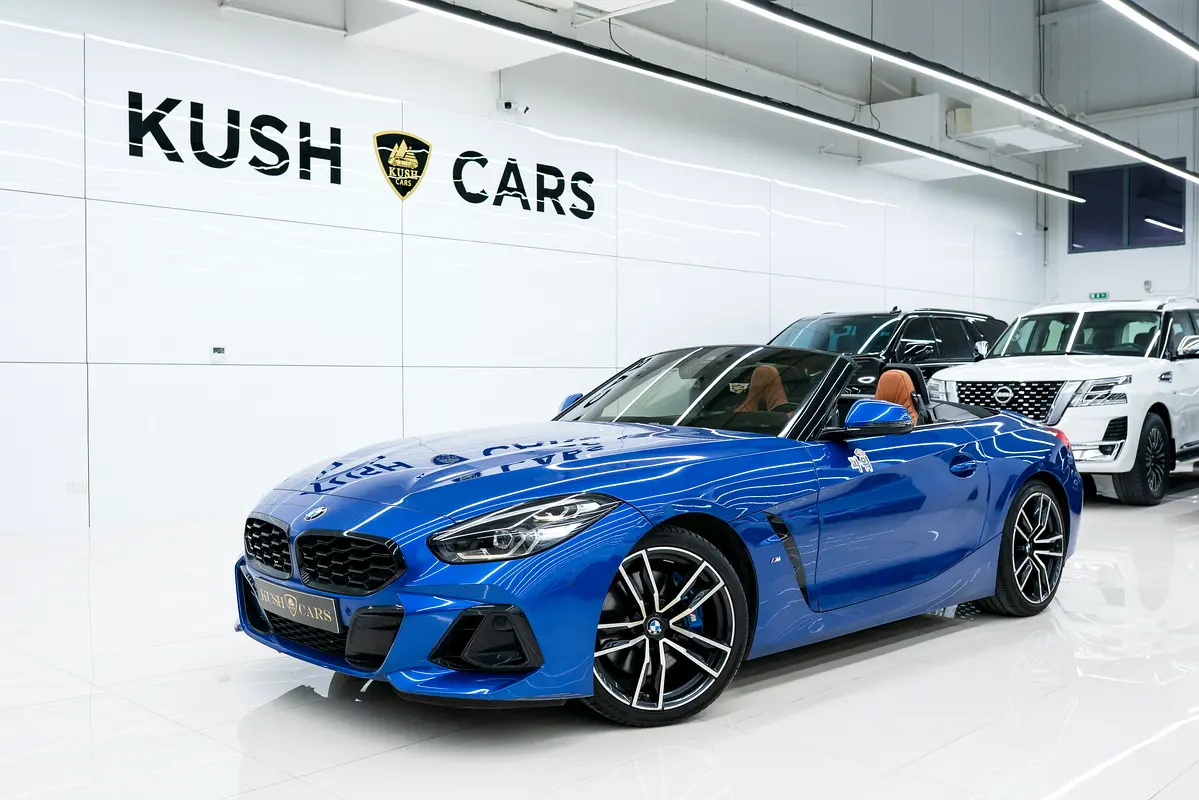 BMW Z4 2023 — photo 1 of 10