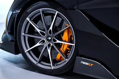 صورة 12 لـ 2022 Mclaren 765LT