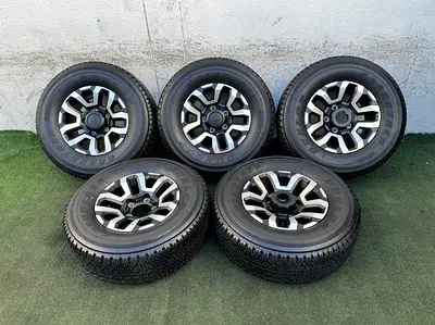 5x ORIGINAL takeoff LC70 series 16” rim with Dunlop 2025