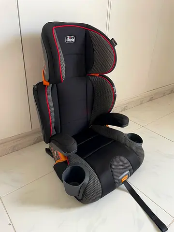 Chicco Child Care 2 in 1 Booster Car Seat