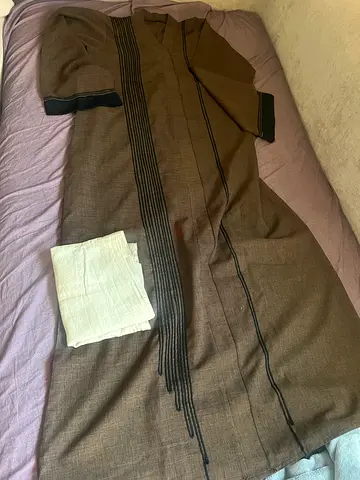 Ladies abaya in brown with shawl