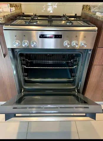 Siemens 4 Burner Top Gas Oven Electric Cooker Size 60cm Width 60cm Depht