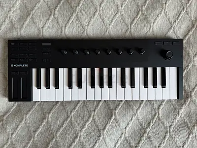 Native Instruments Komplete Kontrol M32
