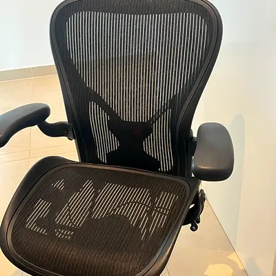 Herman miller Aeron size C fully loaded