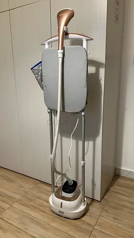 Brand new, barely used, Garment Steamer for Quick Touch-Ups