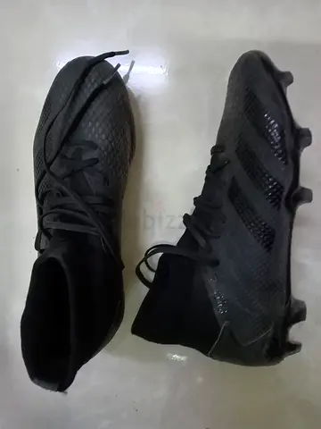 Adidas Football shoes for sale size 39