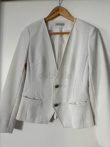 White women’s blazer size S