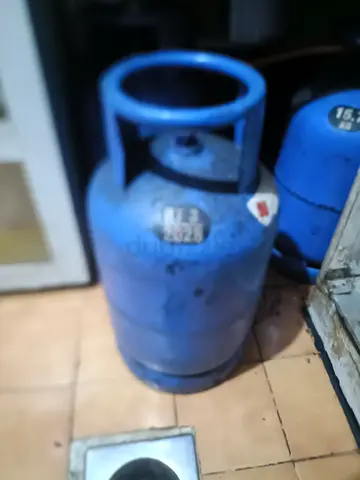 Gas cylinder