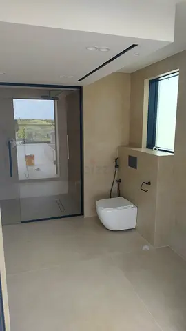 Gypsum carpenter good quality work service available you can call now